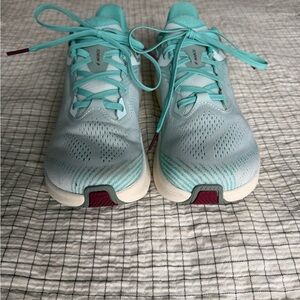 Altra Women’s Torin 8